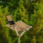 Do solar batteries work during a power outage