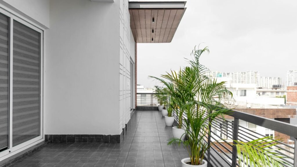 small balcony makeover ideas
