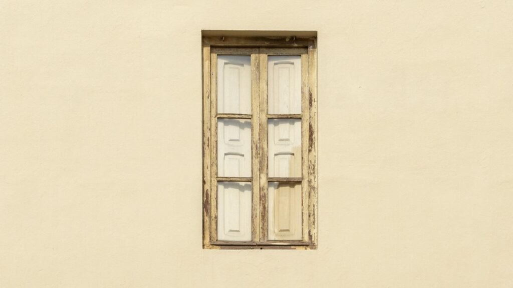 gap between window frame and interior wall how to fix