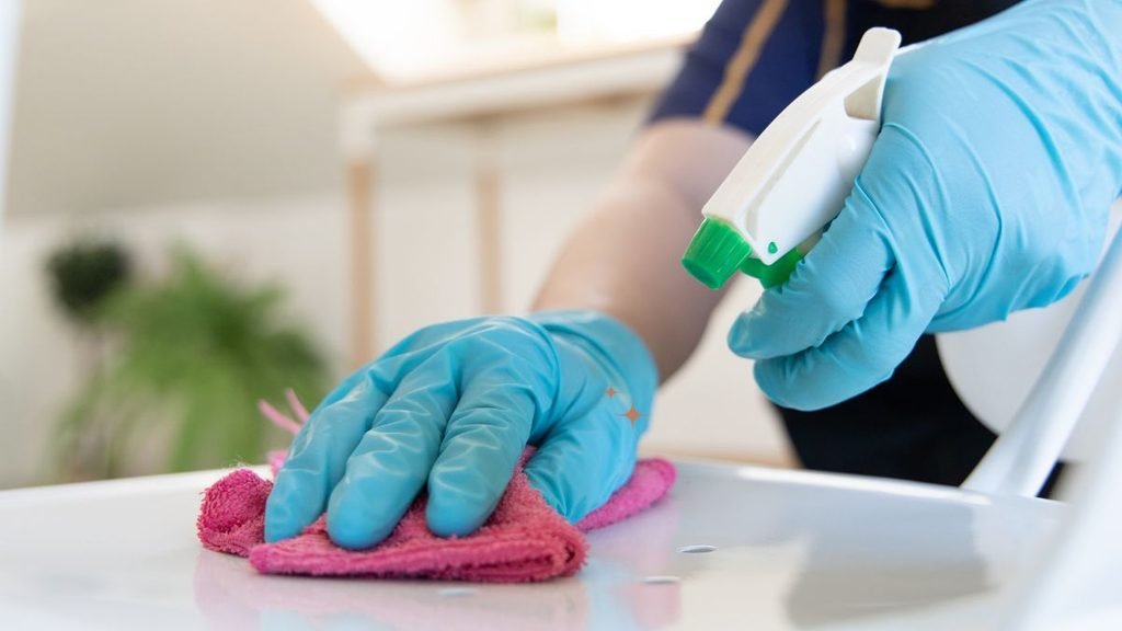 How to Keep the House Clean When You Suck at Cleaning